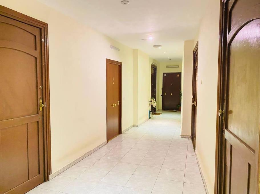 Apartamento En Gran Via De Madrid 45 4 المظهر الخارجي الصورة